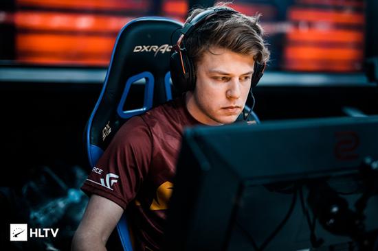 这属于强迫 这属于强迫