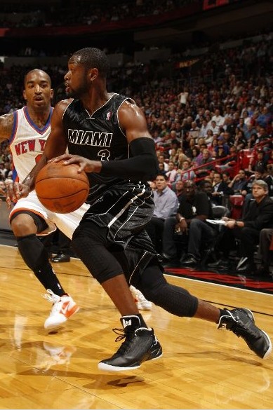 区触球与高 区触球与高