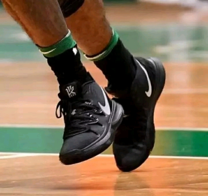 利拉德与字 利拉德与字